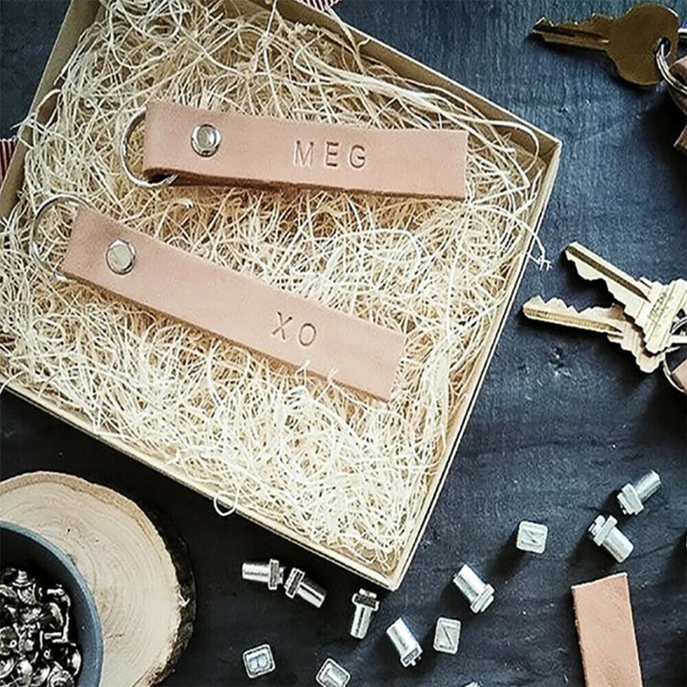 Zestaw stempli z literami alfa – Leather Stamp Set recenzja i cena