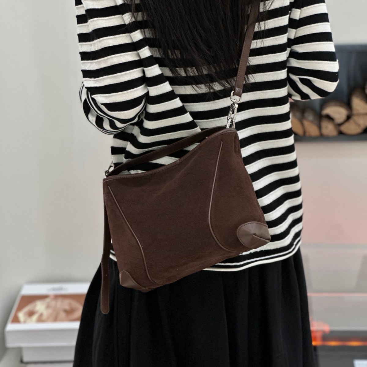 Damska torebka crossbody z pra – Unique Leather Work recenzja i cena